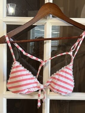 WILDFOX Sexy Red & White Striped Triangle Bikini Top Delicate Lace Trim Medium